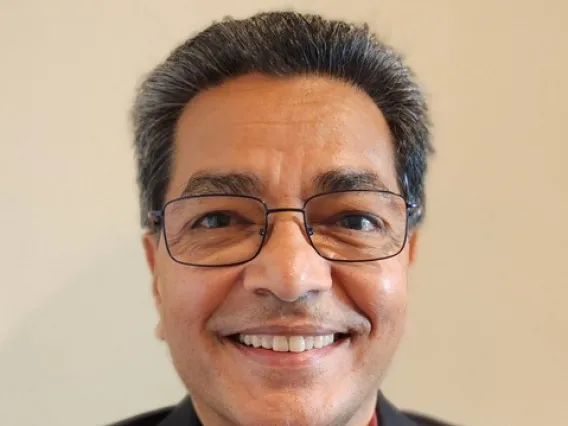 Sanjiv Rastogi headshot