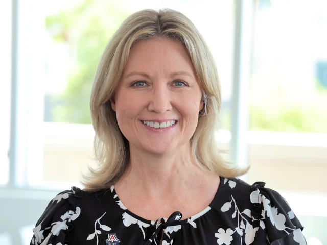 professional woman headshot