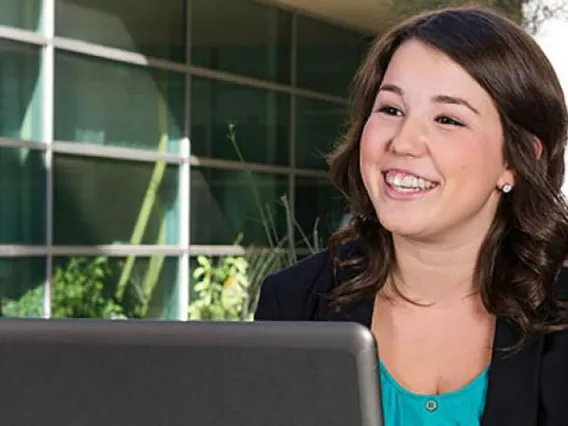 Dec. 1 Deadline Approaching to Enroll in Online Undergraduate Business Administration Program