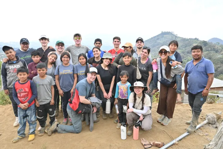 Group of students in Guatemala