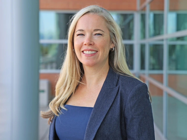 professional woman headshot