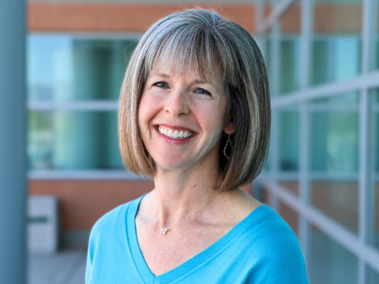 professional woman headshot